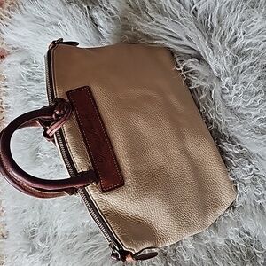 Dooney & Bourke